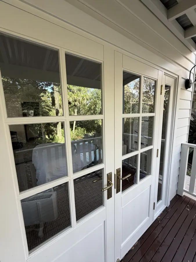 Window cleaning — French doors